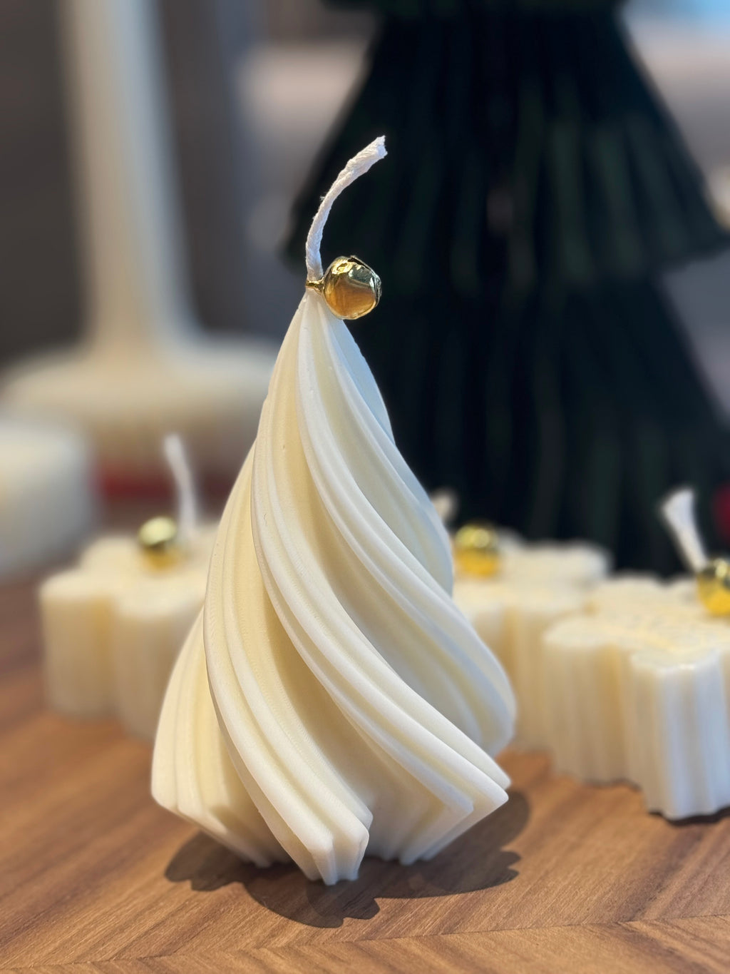 Flame Kuusepuu Skulptuurküünal