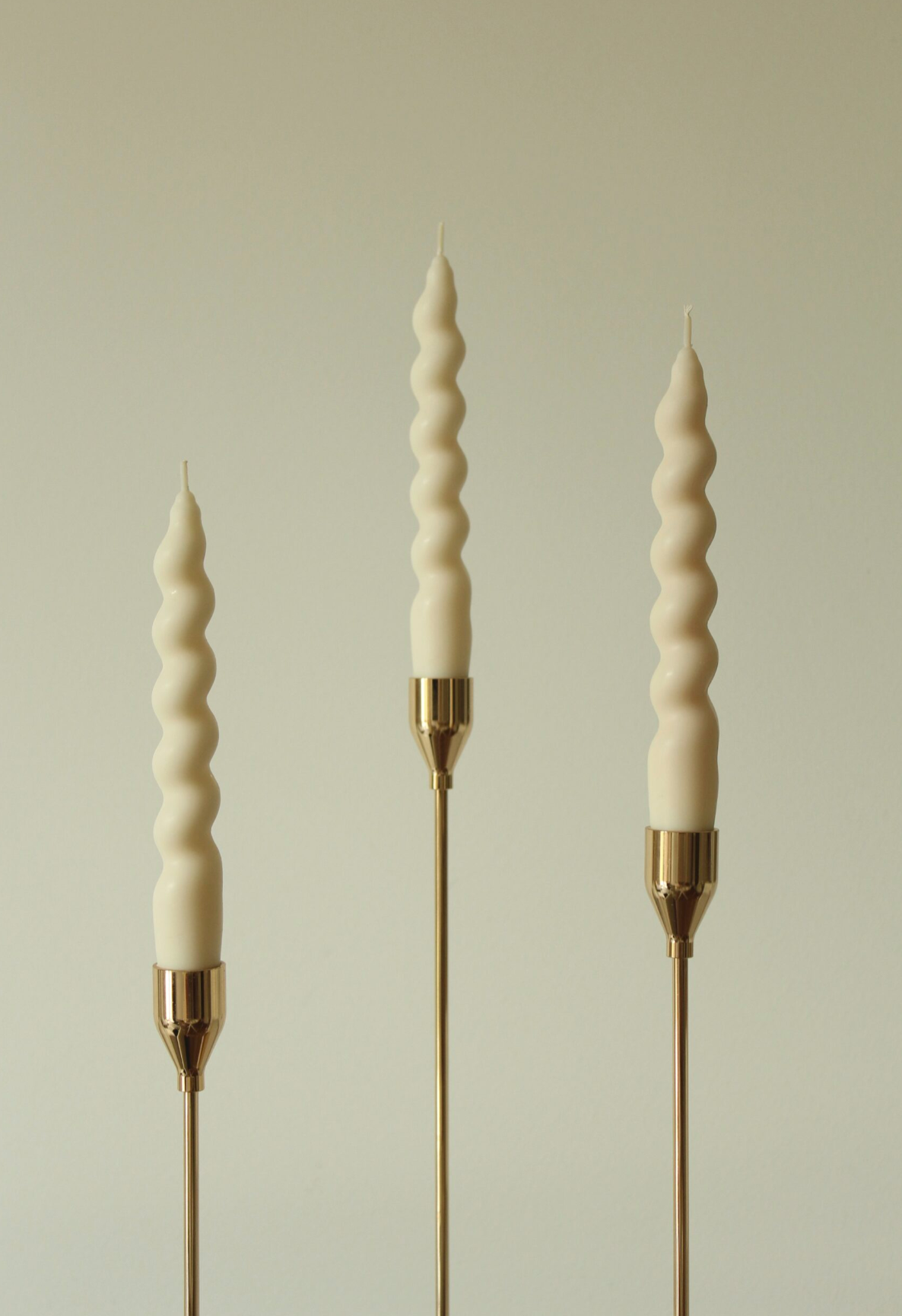 'Spiral' õhtusöögiküünal